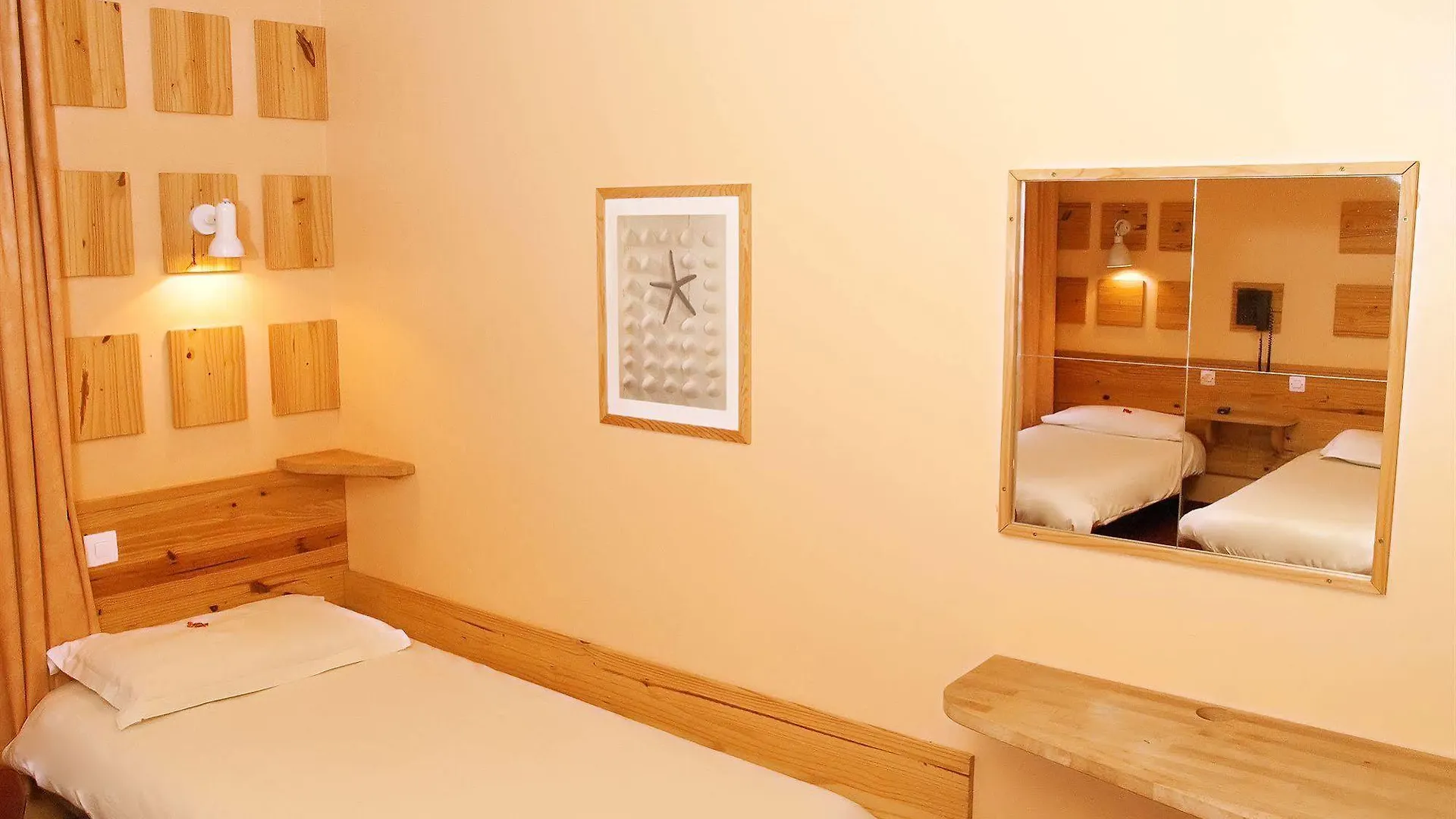 Appartements Comte De Ницца 2*,