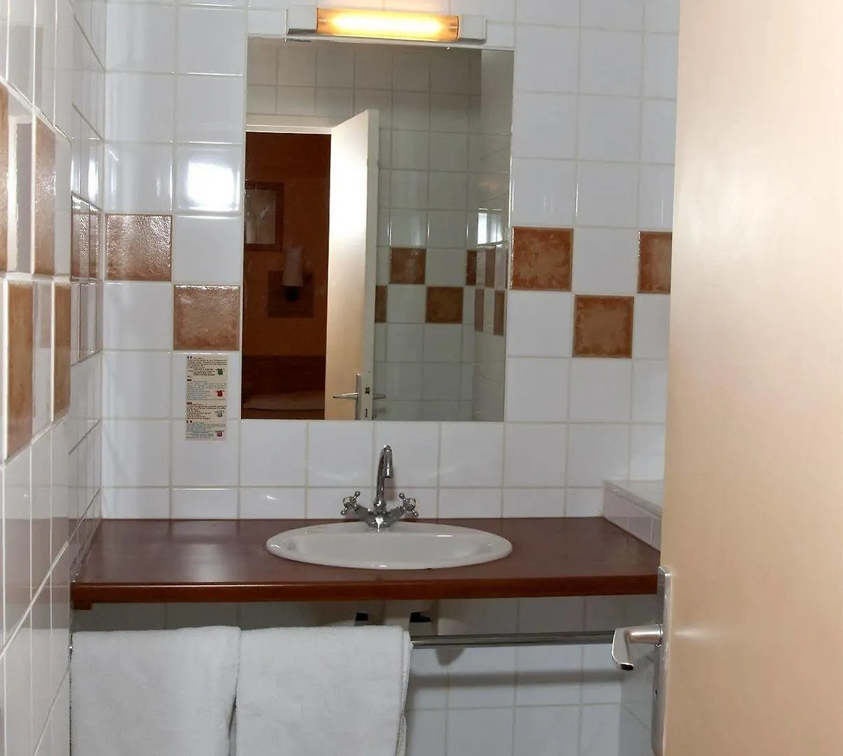 Appartements Comte De Ницца