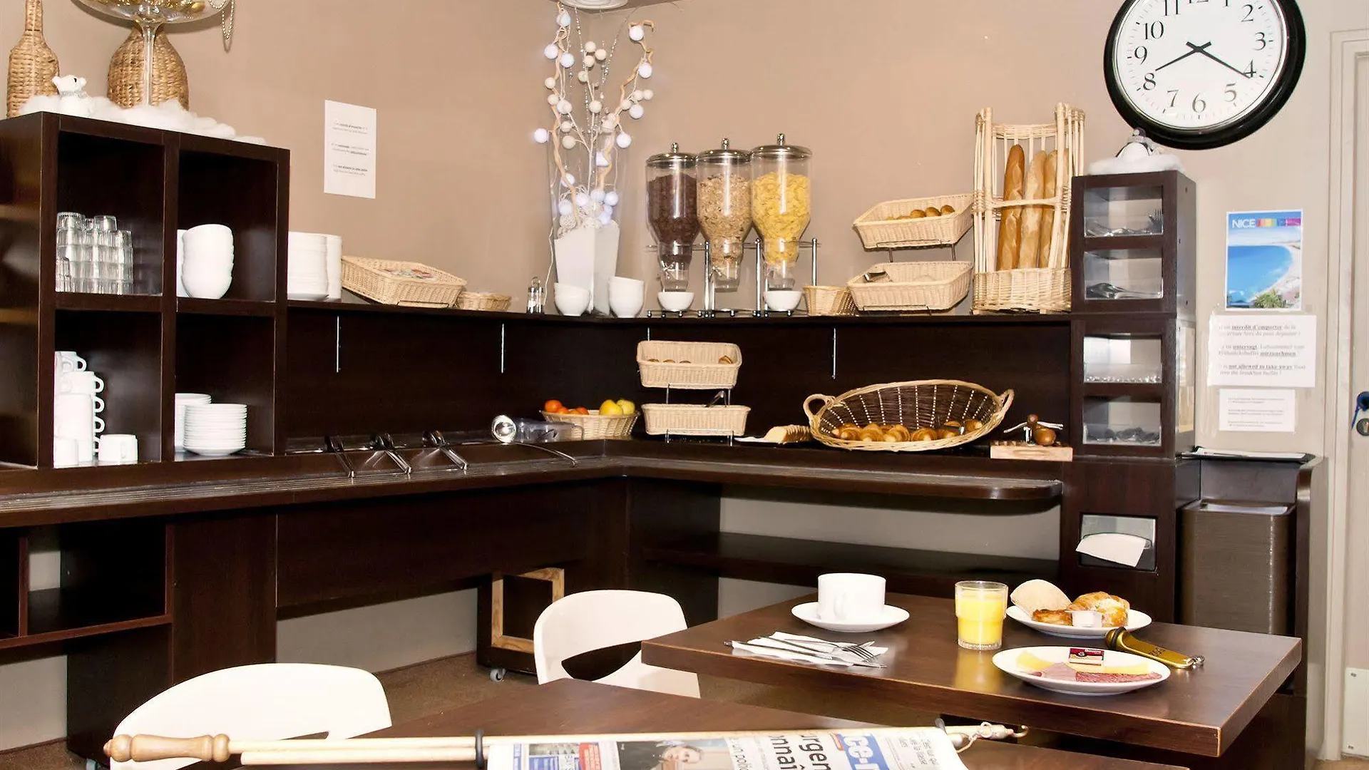 Appartements Comte De Ницца 2*,  Франция